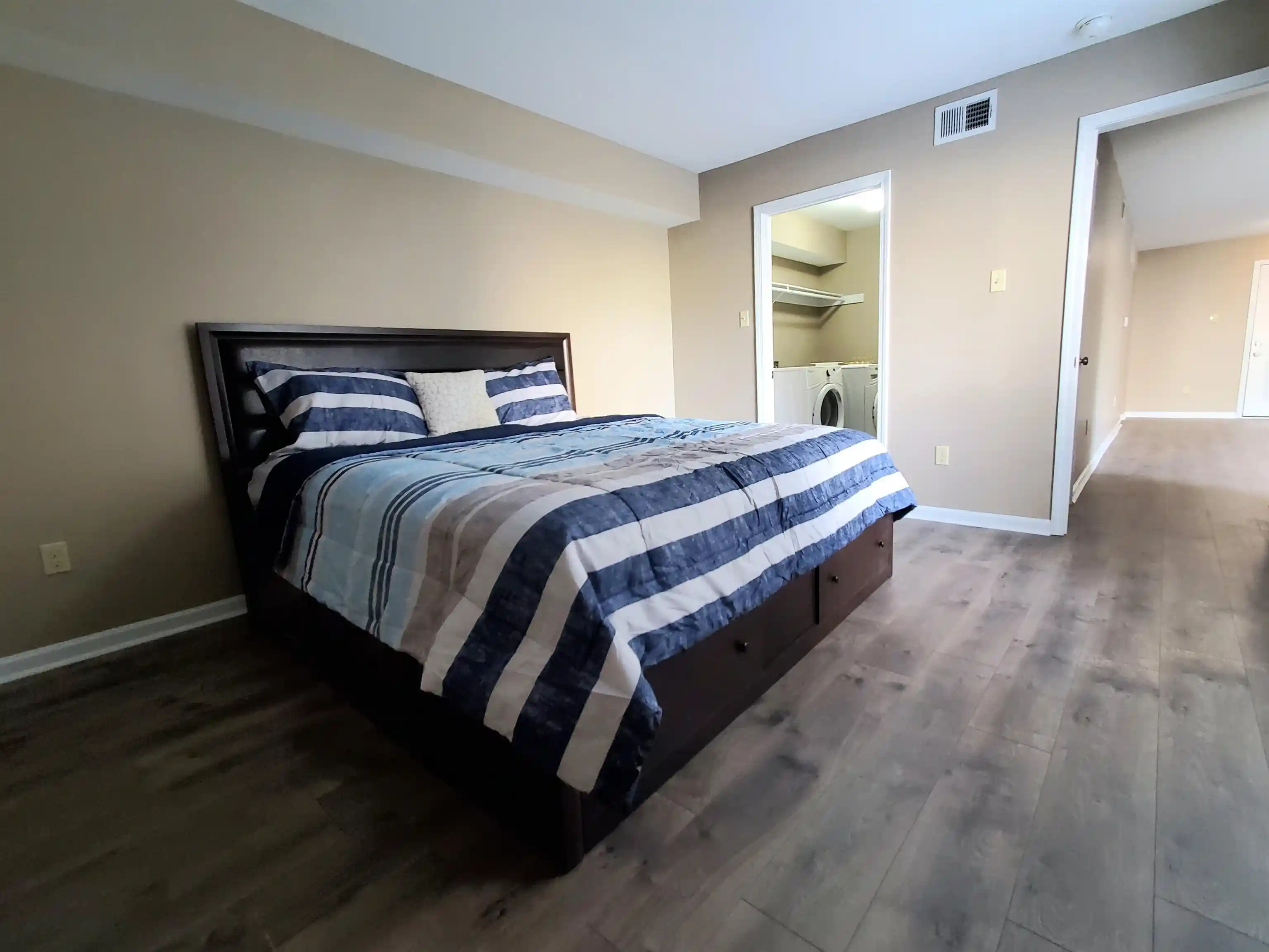 Photo 2 of Townhouse for sale at 6767 Meadow Oak Pl #3, Memphis, TN 38120 | MLS# 10219352 | Listing updated on 2026-08-03