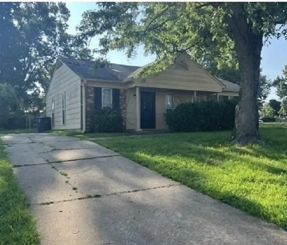 Photo 1 of Single family home for sale at 4360 Howardcrest Dr, Memphis, TN 38128 | MLS# 10219395 | Listing updated on 2026-04-16