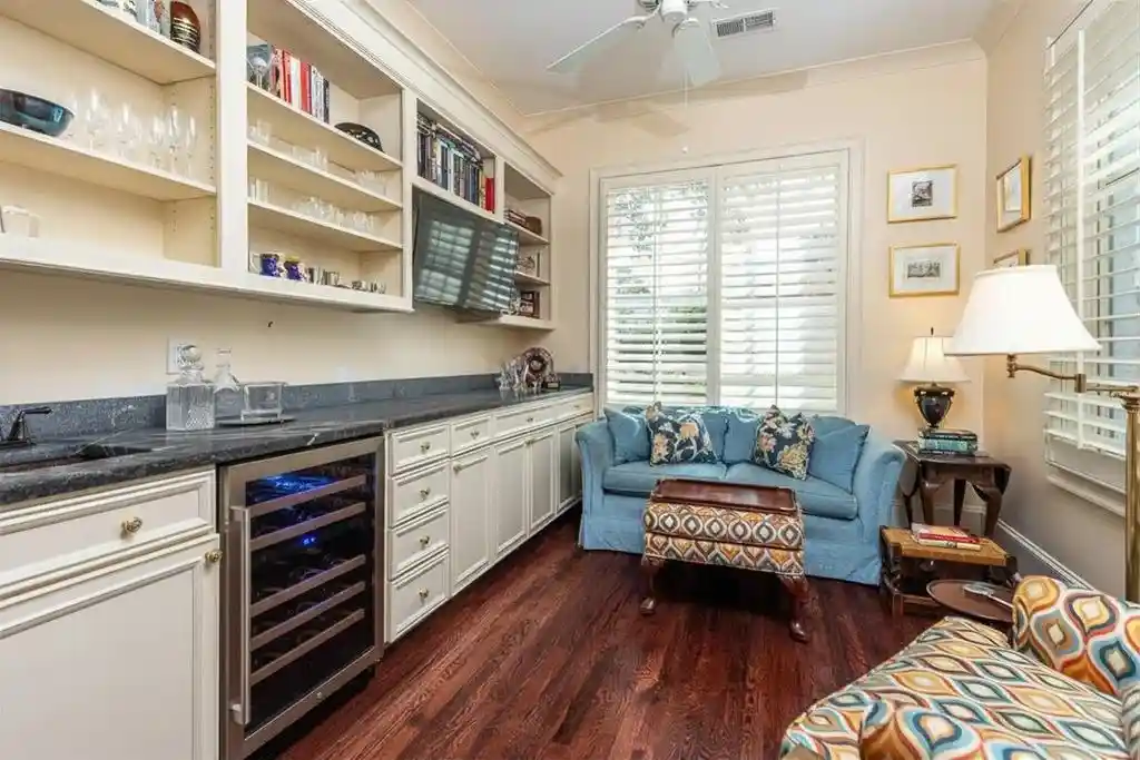 Photo 2 of Townhouse for sale at 1407 Club Gdns Pl, Memphis, TN 38104 | MLS# 10219428 | Listing updated on 2026-08-17