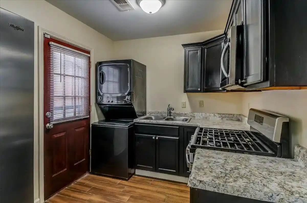 2nd image of 1411 Roberts Rd, Memphis, TN 38106 | MLS# 10219464