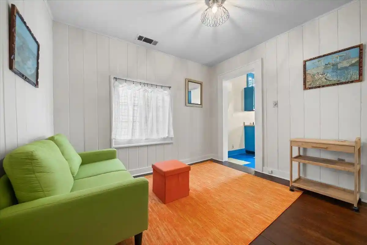 Photo 2 of Single family home for sale at 885 S Cox St, Memphis, TN 38104 | MLS# 10219474 | Listing updated on 2026-08-26