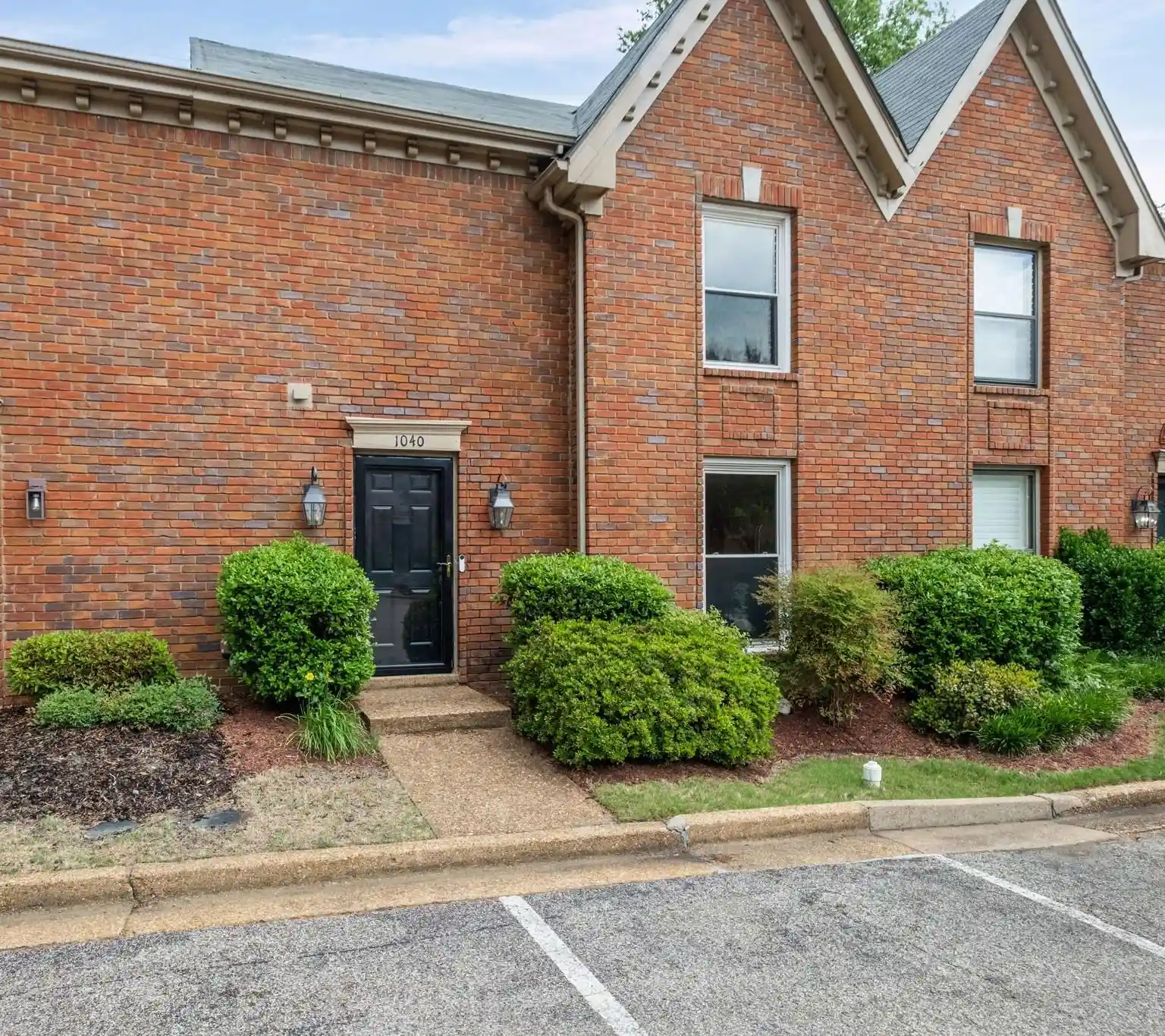 1st image of 1040 Park Court Dr, Memphis, TN 38119 | MLS# 10219500