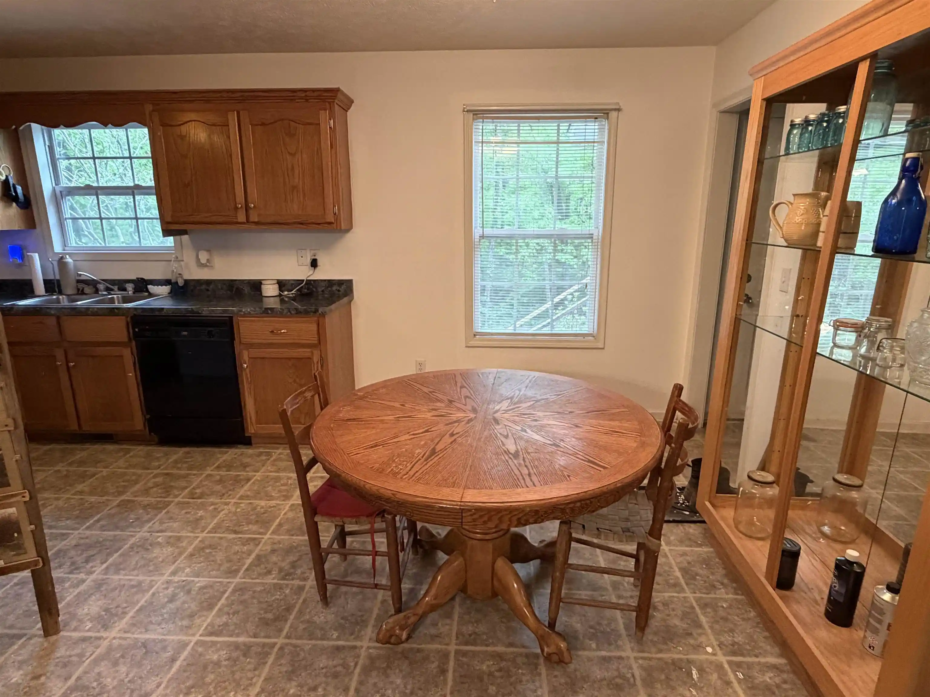 Homes for sale in Selmer, TN | 191 Crabtree Rd, Selmer, TN 38375 | MLS# 10219504
