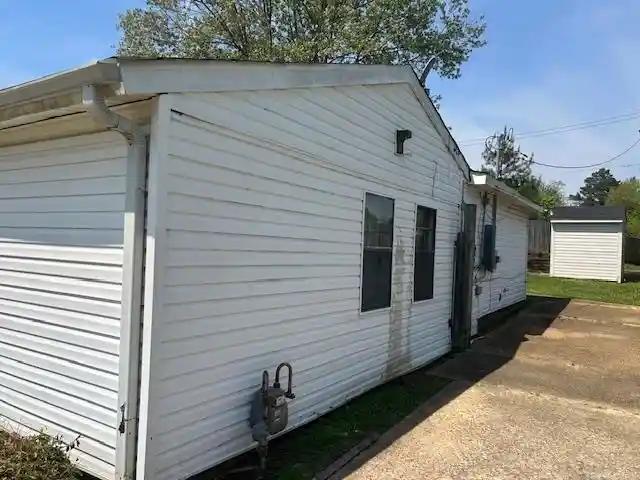 Photo 3 of Single family home for sale at 386 Mcfarland Dr, Memphis, TN 38109 | MLS# 10219517 | Listing updated on 2026-09-24