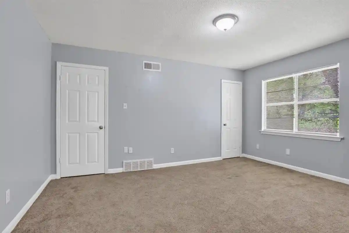 Photo 3 of Townhouse for sale at 5096 Belfast Dr, Memphis, TN 38127 | MLS# 10219549 | Listing updated on 2026-09-30