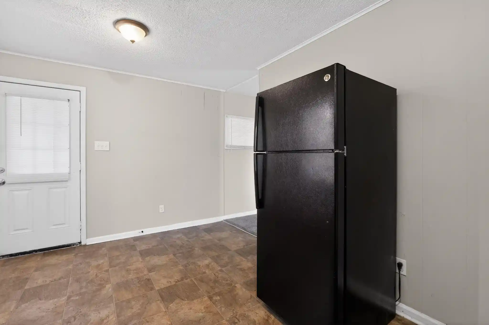 5th image of 721 Western Park Dr, Memphis, TN 38109 | MLS# 10219553