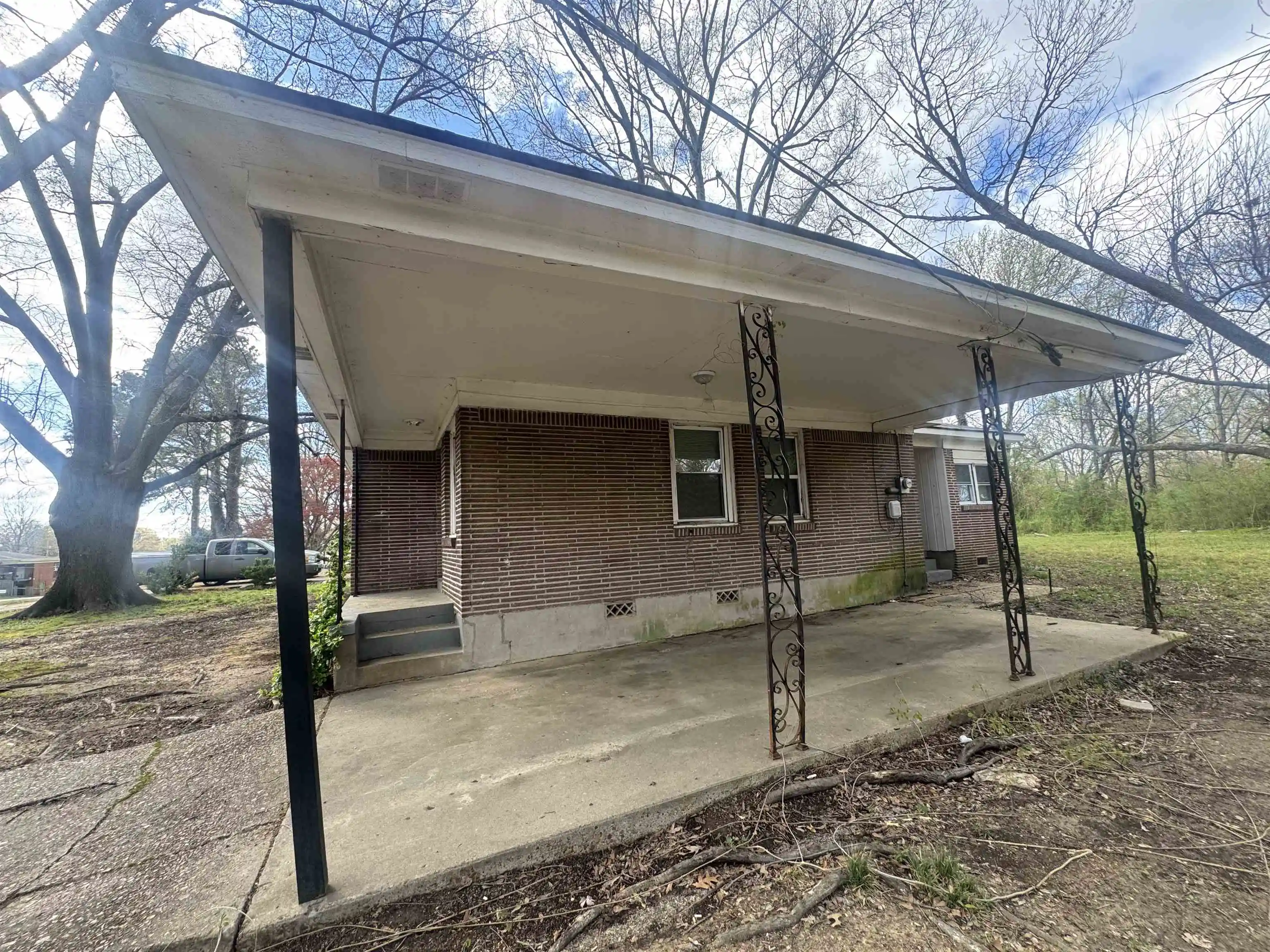 Photo 4 of Sale Pending at 1886 Corning Ave, Memphis, TN 38127 | MLS# 10219554 | Listing updated on 2026-09-09
