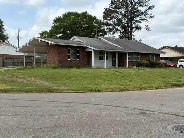 Homes for sale in Memphis, TN | 309 Inwood Dr, Memphis, TN 38109 | MLS# 10219556