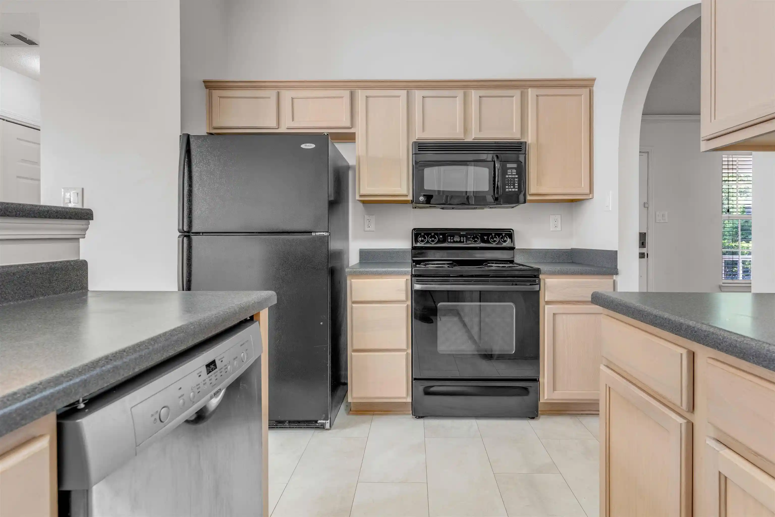 Photo 4 of Sale Pending at 1059 Cross Meadow Rd, Cordova, TN 38018 | MLS# 10219572 | Listing updated on 2026-07-30