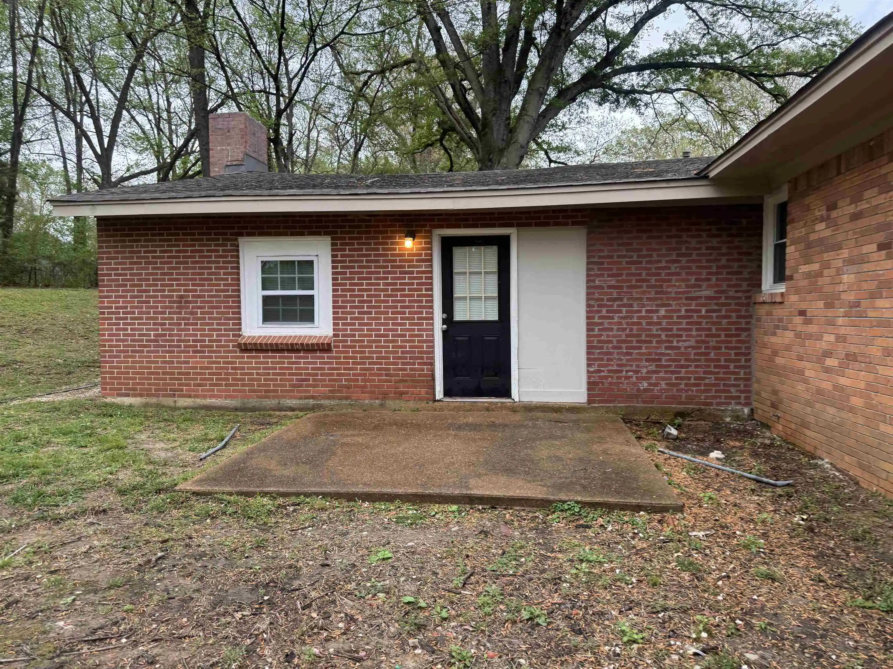 Photo 2 of Sale Pending at 3398 Scenic Ter Hwy, Memphis, TN 38128 | MLS# 10219585 | Listing updated on 2026-09-10