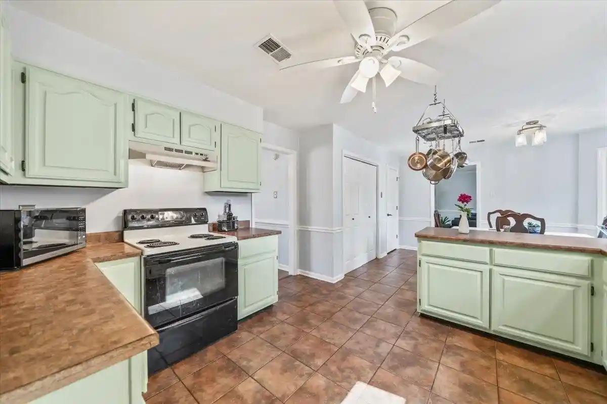 Homes for sale in Collierville, TN | 415 E Valleywood Dr, Collierville, TN 38017 | MLS# 10219620