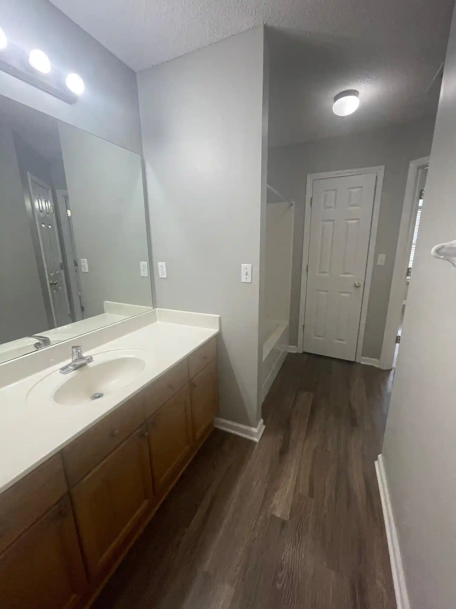 Photo 3 of Single family home for sale at 7068 Millers Glen Way, Memphis, TN 38125 | MLS# 10219626 | Listing updated on 2026-07-11