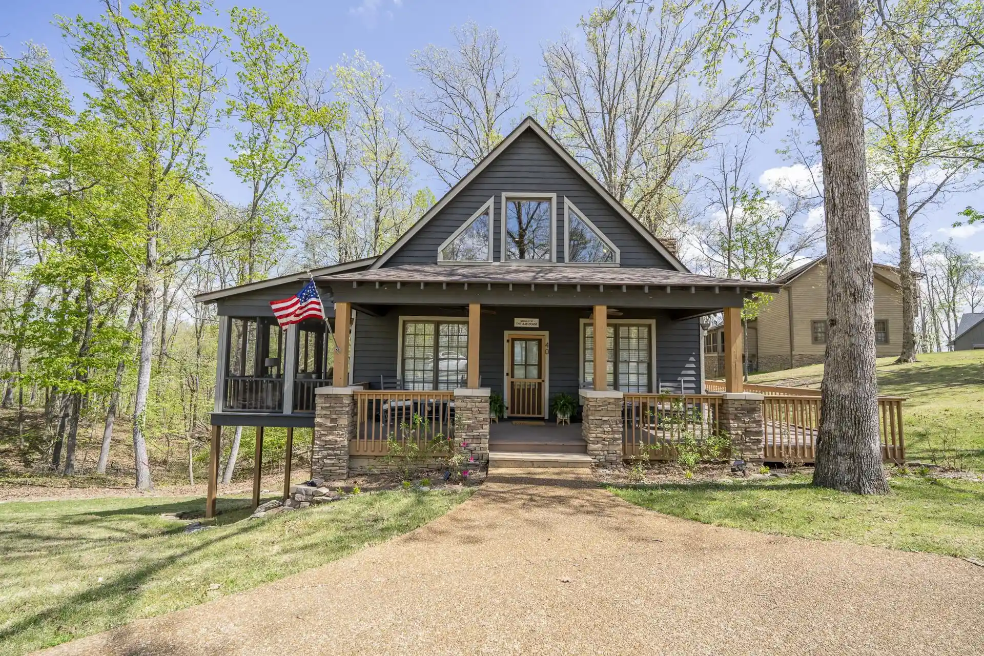 1st image of 40 Gentle Ridge Wy, Savannah, TN 38372 | MLS# 10219649