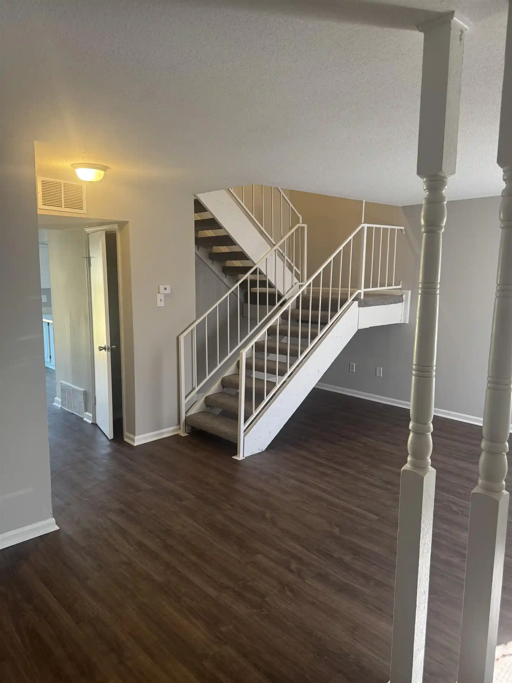 2nd image of 996 University St, Memphis, TN 38107 | MLS# 10219661
