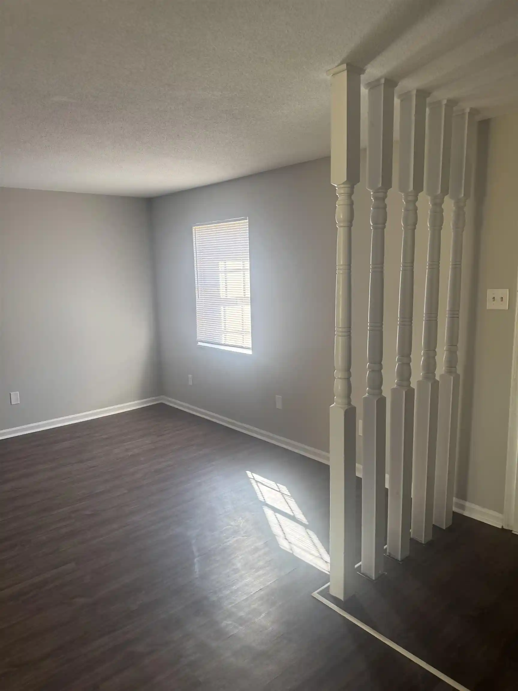 3rd image of 996 University St, Memphis, TN 38107 | MLS# 10219661