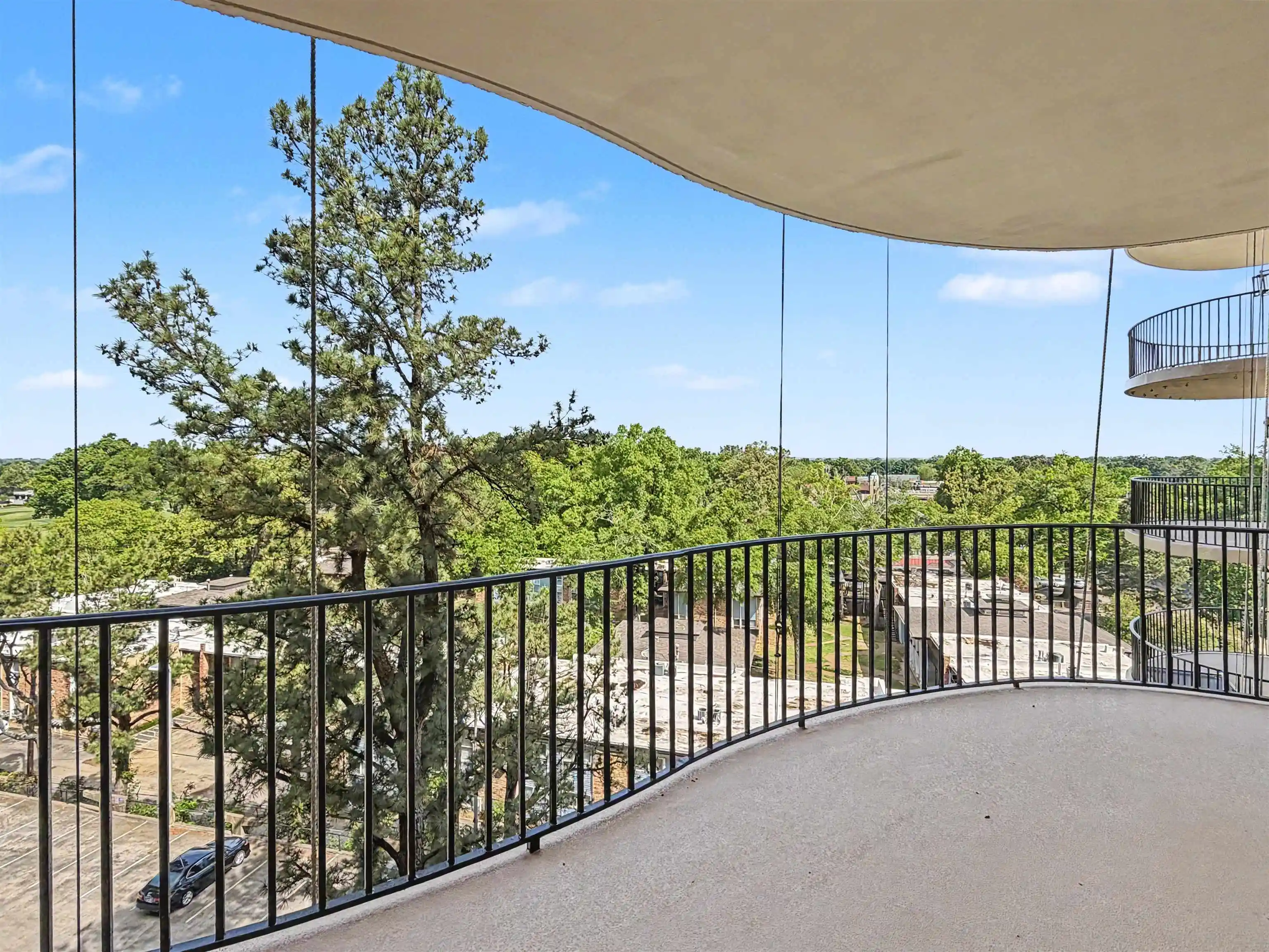 Photo 2 of Sale Pending at 475 N Highland St #7J, Memphis, TN 38122 | MLS# 10219783 | Listing updated on 2026-08-21