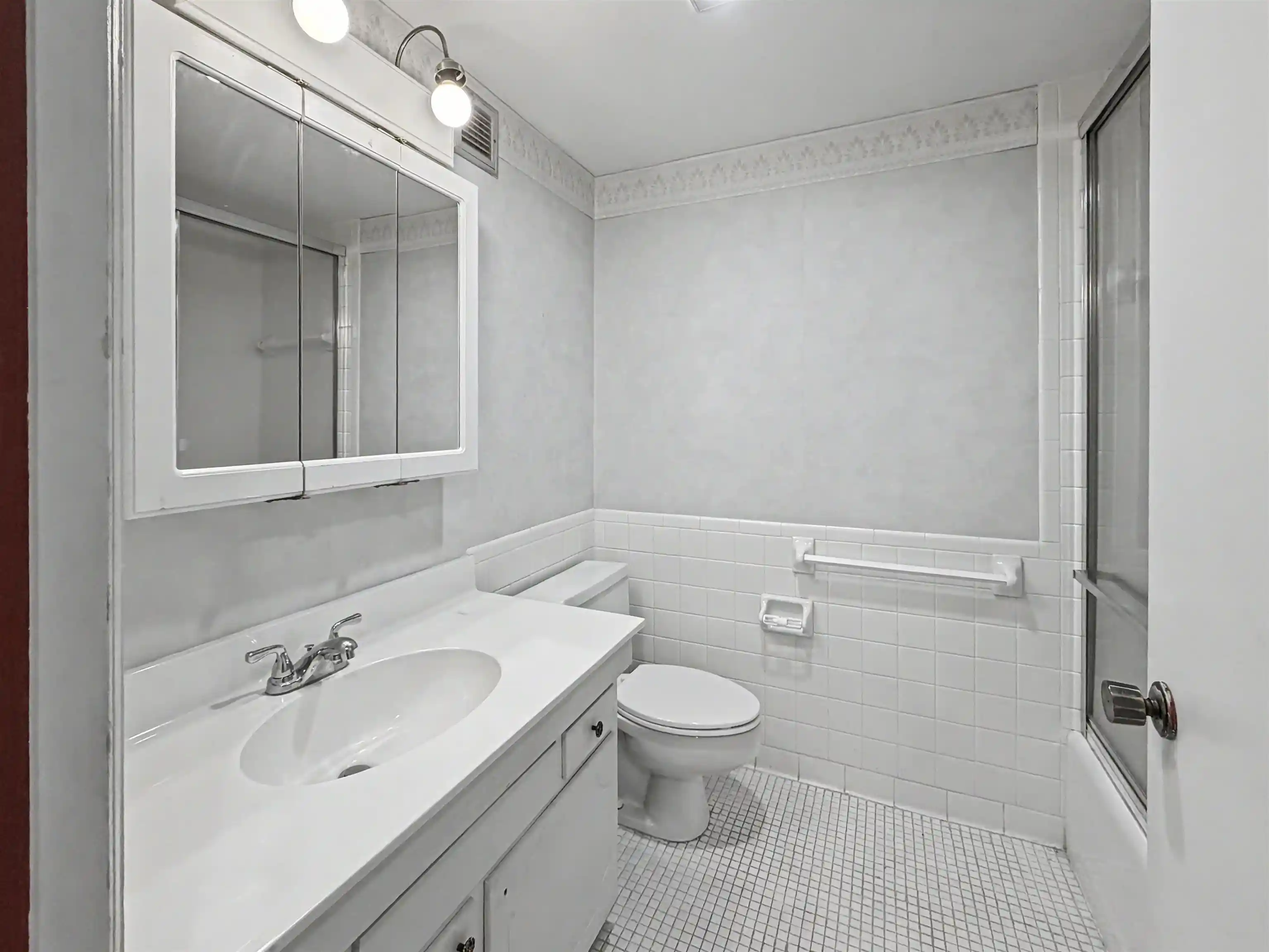 Photo 3 of Sale Pending at 475 N Highland St #7J, Memphis, TN 38122 | MLS# 10219783 | Listing updated on 2026-08-21