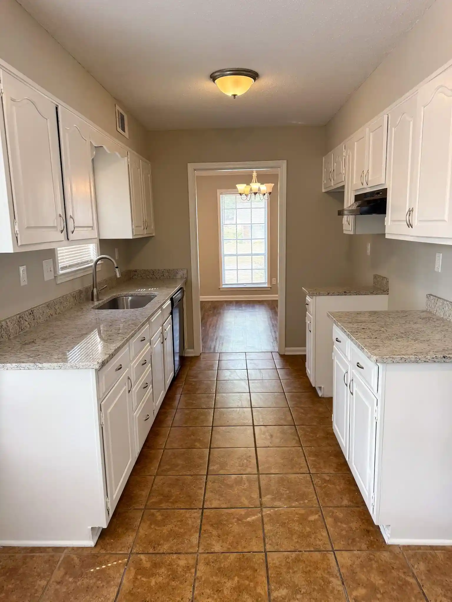 2nd image of 3546 Kings Arms St, Memphis, TN 38115 | MLS# 10219794