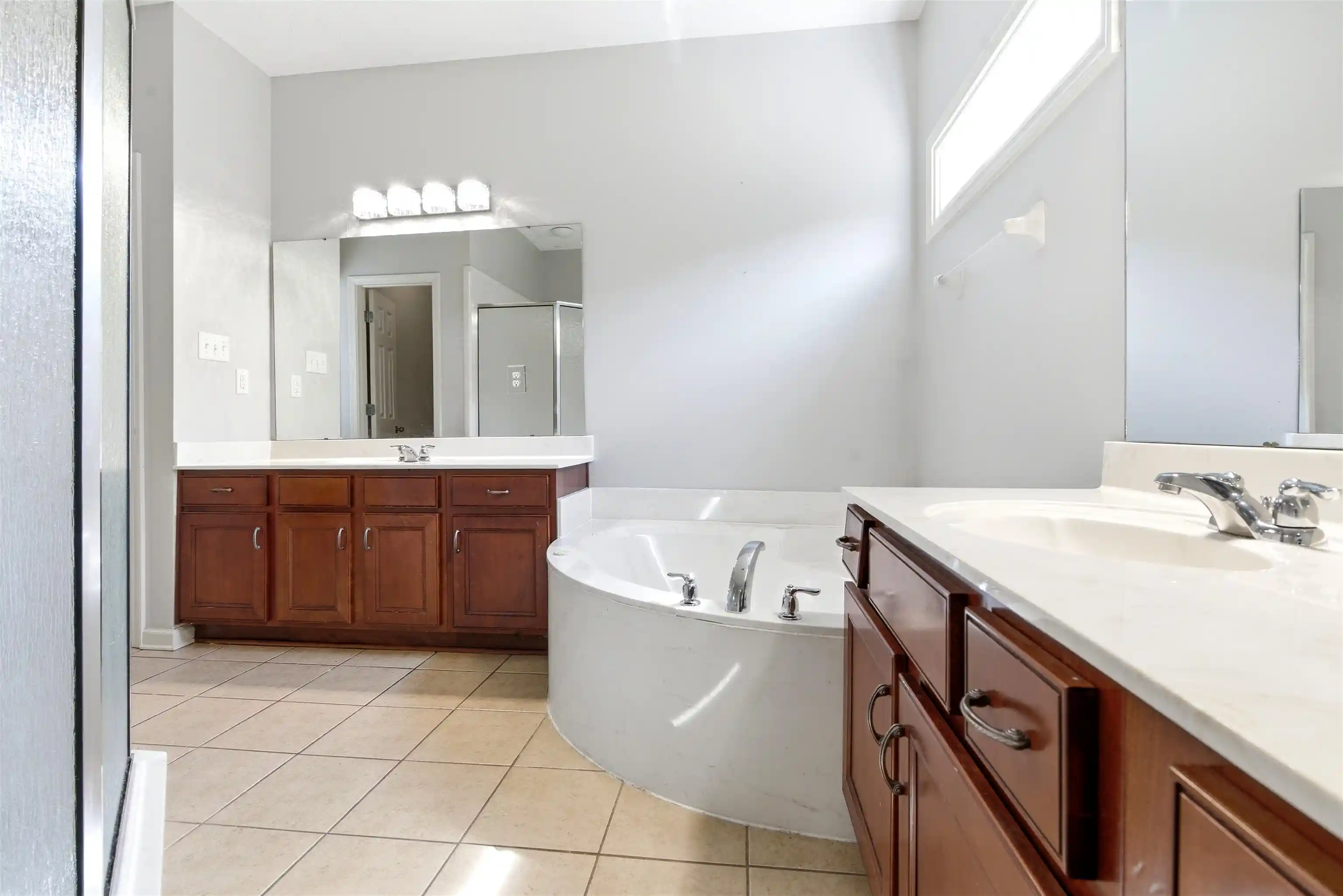 3rd image of 4669 Shira Dr, Bartlett, TN 38002 | MLS# 10219797