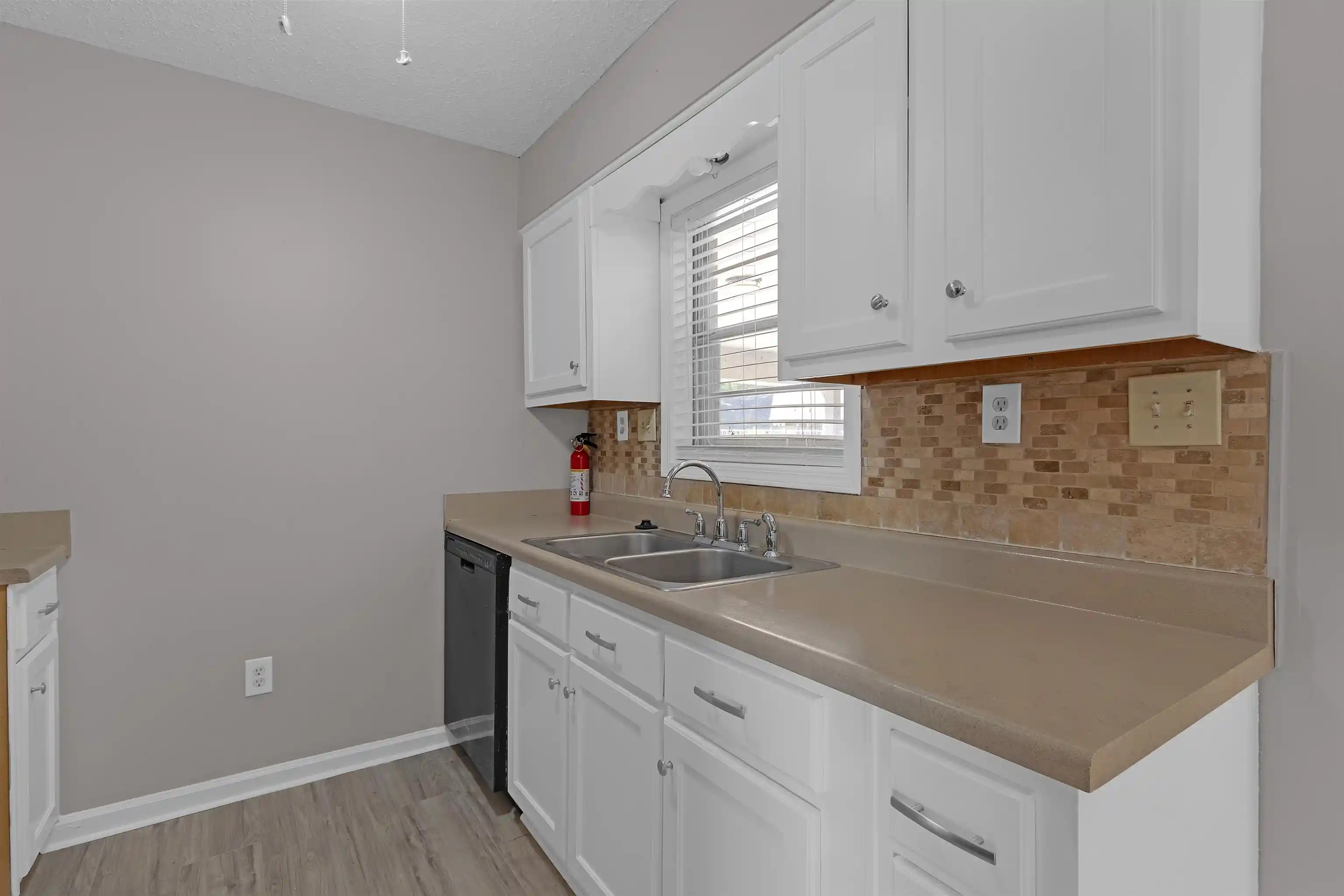 3rd image of 4022 Chinaberry Cv, Memphis, TN 38115 | MLS# 10219798