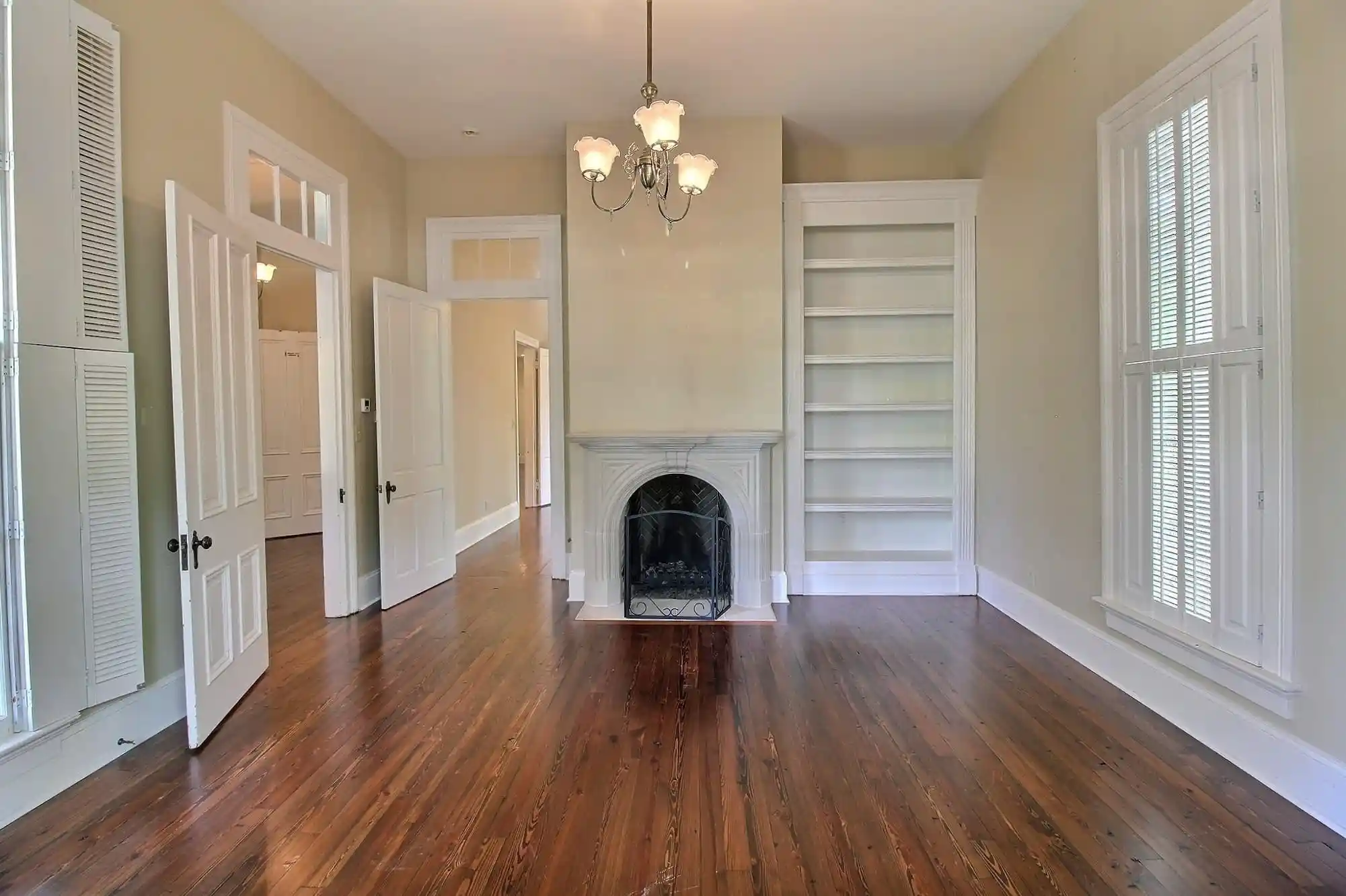 Homes for sale in Collierville, TN | 348 N Rowlett St, Collierville, TN 38017 | MLS# 10219928