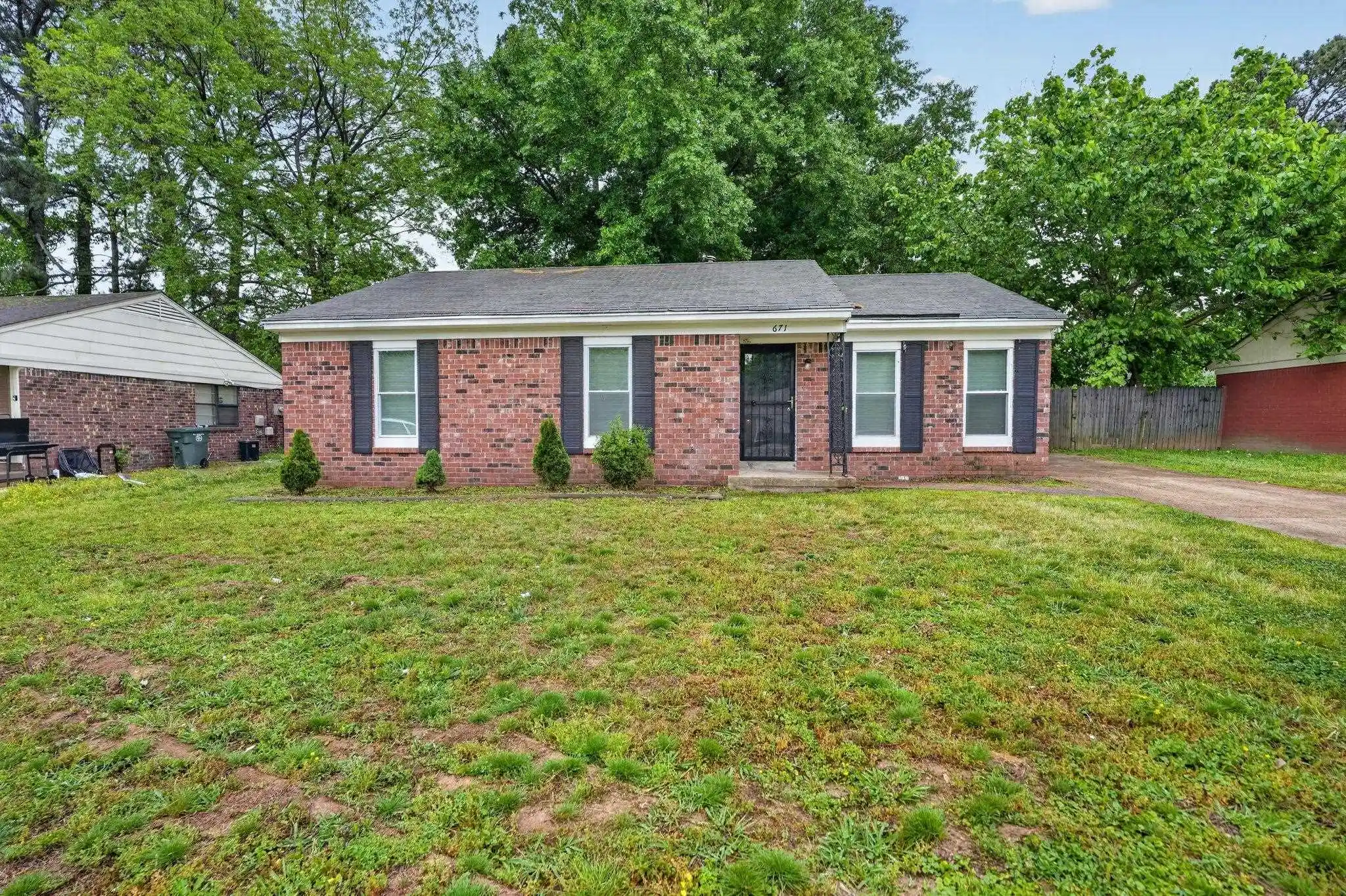 Homes for sale in Memphis, TN | 671 Whiteside Cv, Memphis, TN 38109 | MLS# 10219963