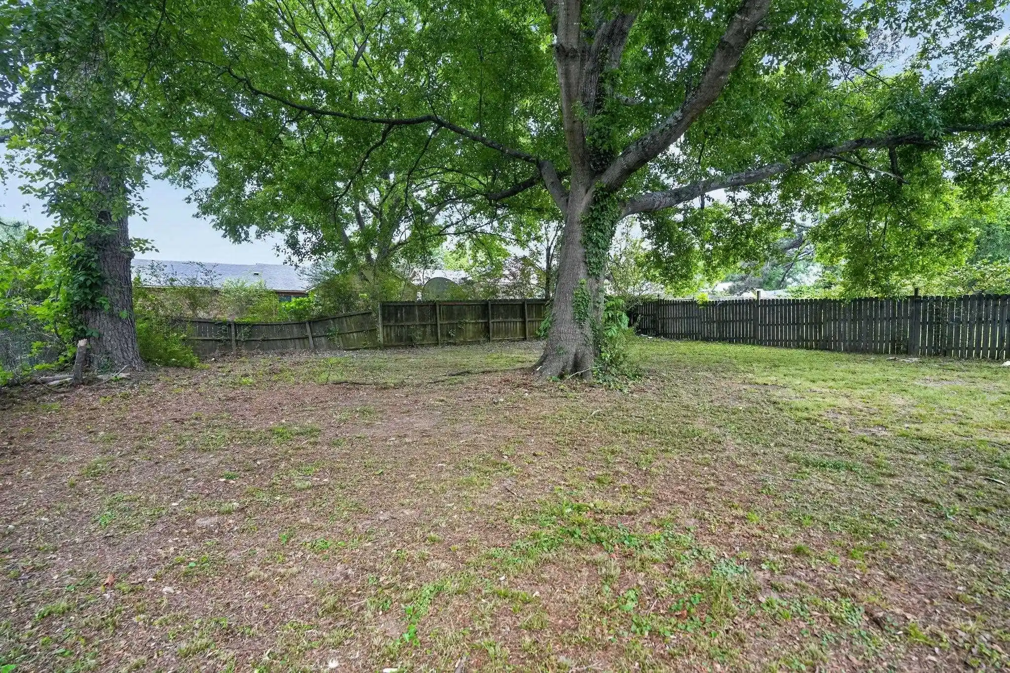 Photo 3 of Single family home for sale at 671 Whiteside Cv, Memphis, TN 38109 | MLS# 10219963 | Listing updated on 2026-10-07