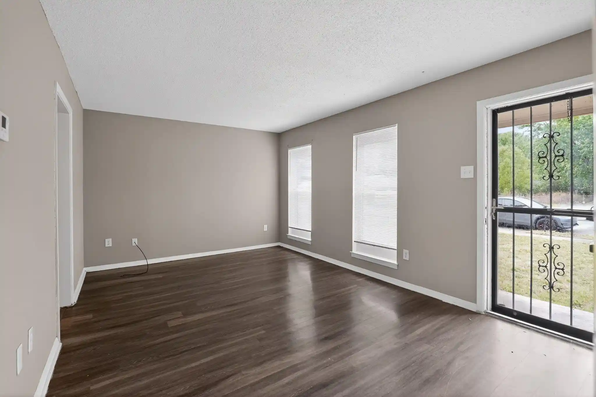 Photo 4 of Single family home for sale at 671 Whiteside Cv, Memphis, TN 38109 | MLS# 10219963 | Listing updated on 2026-10-07