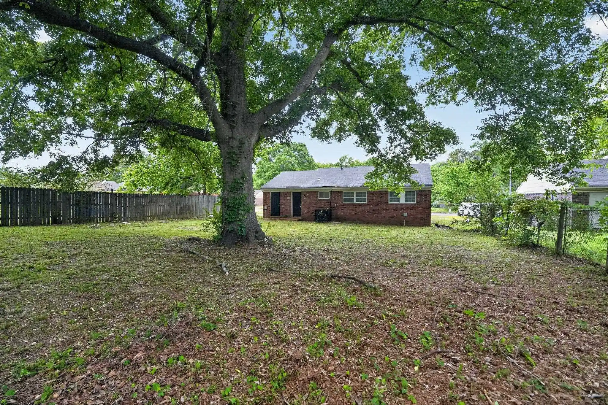 Homes for sale in Memphis, TN | 671 Whiteside Cv, Memphis, TN 38109 | MLS# 10219963