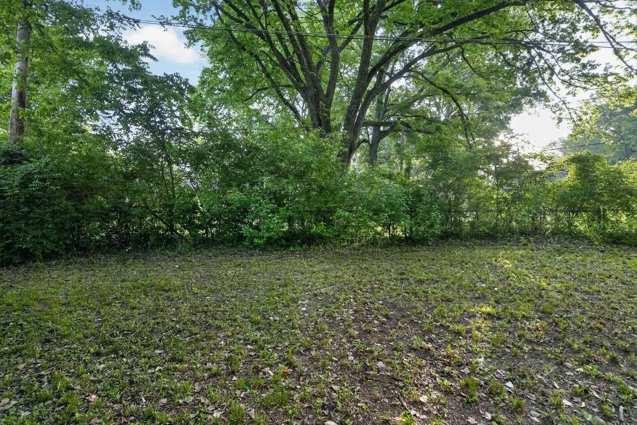 Photo 3 of Sale Pending at 4960 Loch Lomond Dr, Memphis, TN 38116 | MLS# 10219968 | Listing updated on 2026-09-15