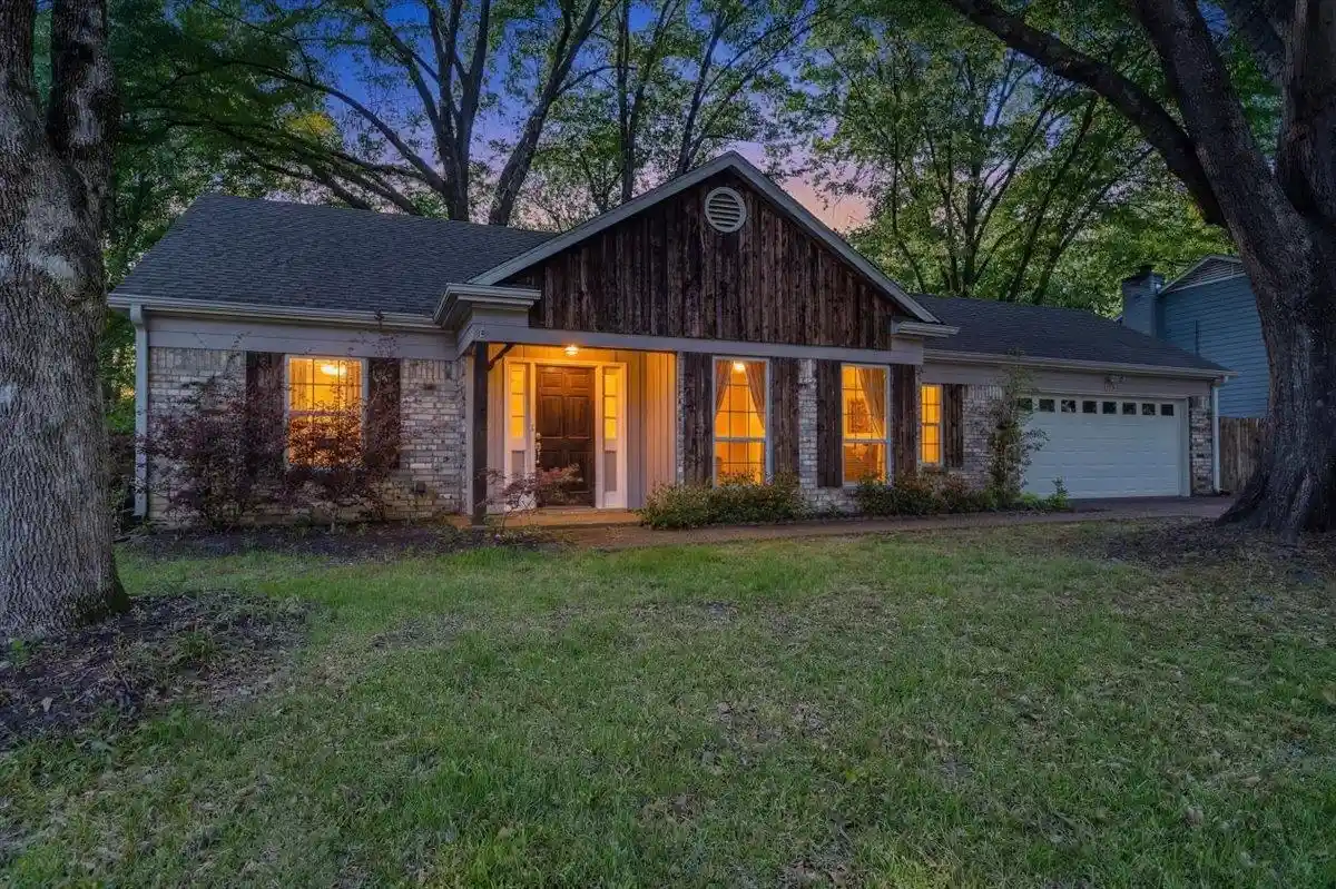 Photo 1 of Sale Pending at 1815 Boulinwood Ln, Germantown, TN 38138 | MLS# 10219971 | Listing updated on 2026-09-10
