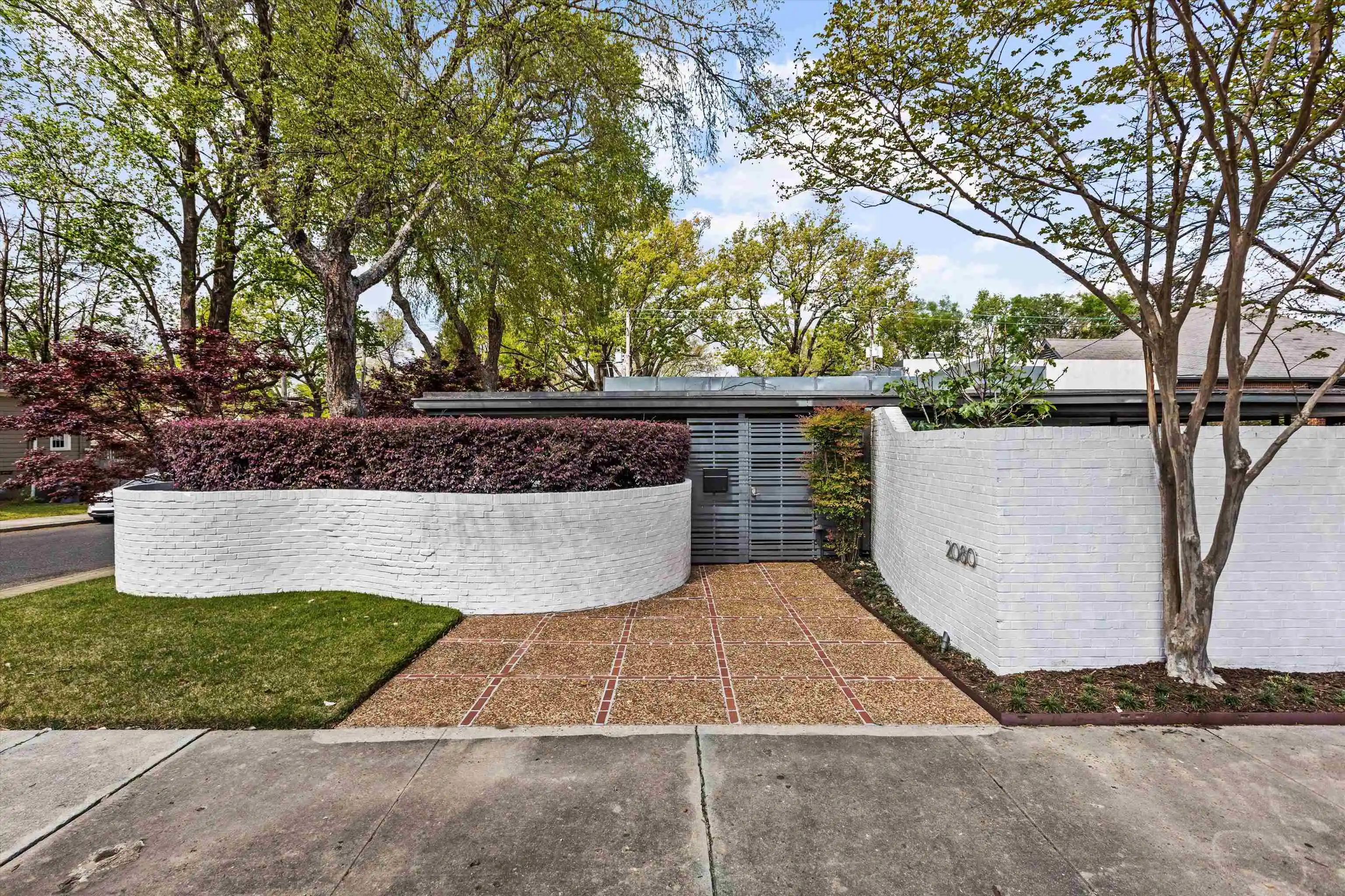 1st image of 2080 Peabody Ave, Memphis, TN 38104 | MLS# 10220057