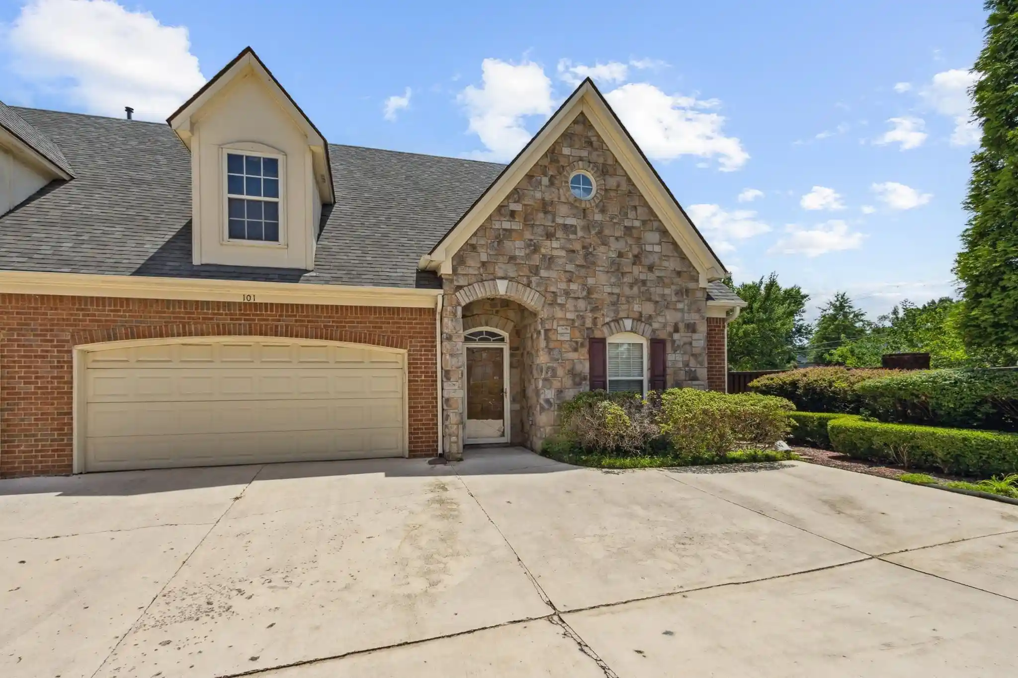Photo 1 of Condo for sale at 1595 Dexter Grv Ct #101, Cordova, TN 38016 | MLS# 10220069 | Listing updated on 2026-09-02