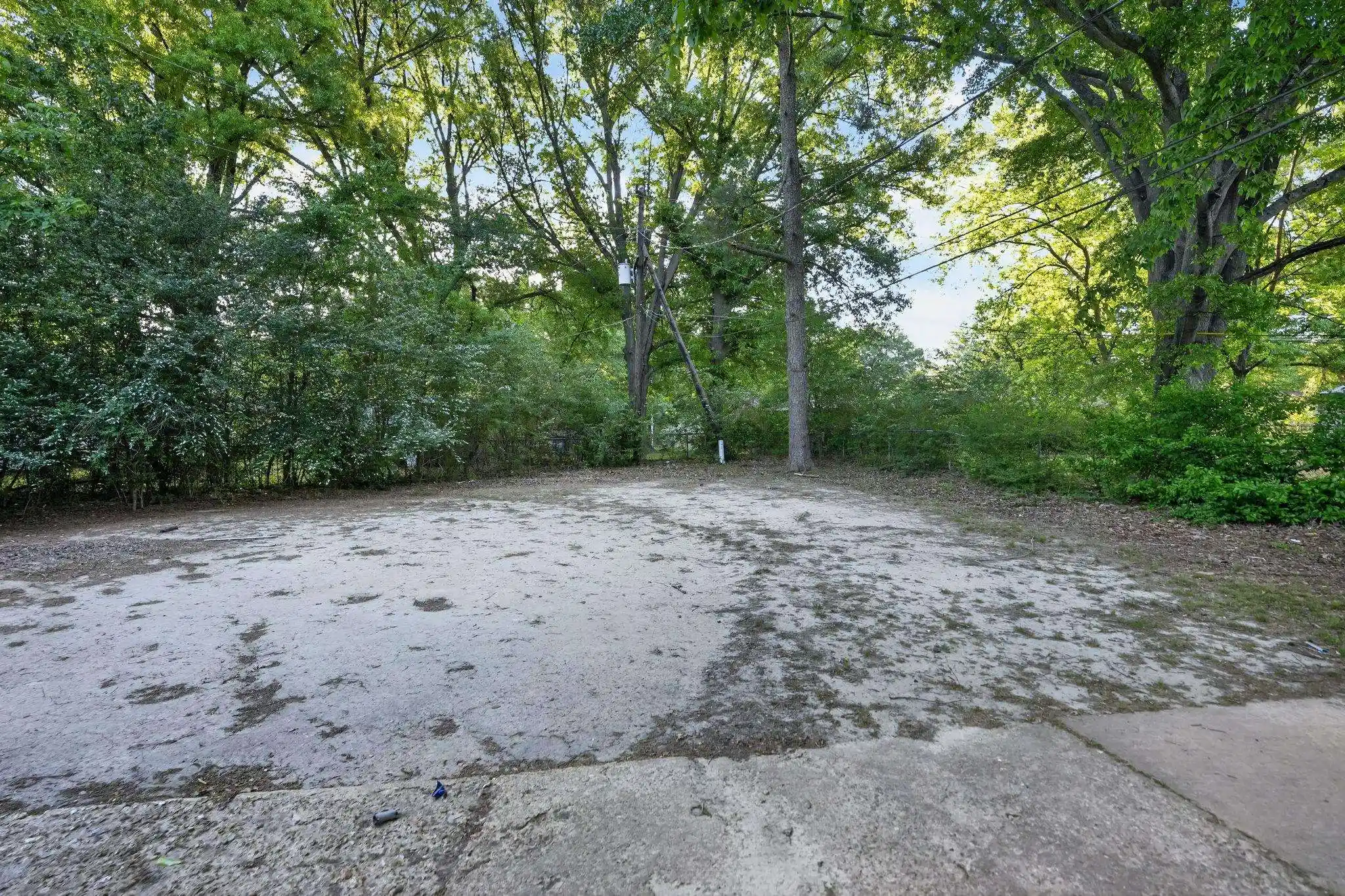 Photo 3 of Single family home for sale at 4504 Neely Rd, Memphis, TN 38109 | MLS# 10220093 | Listing updated on 2026-10-08