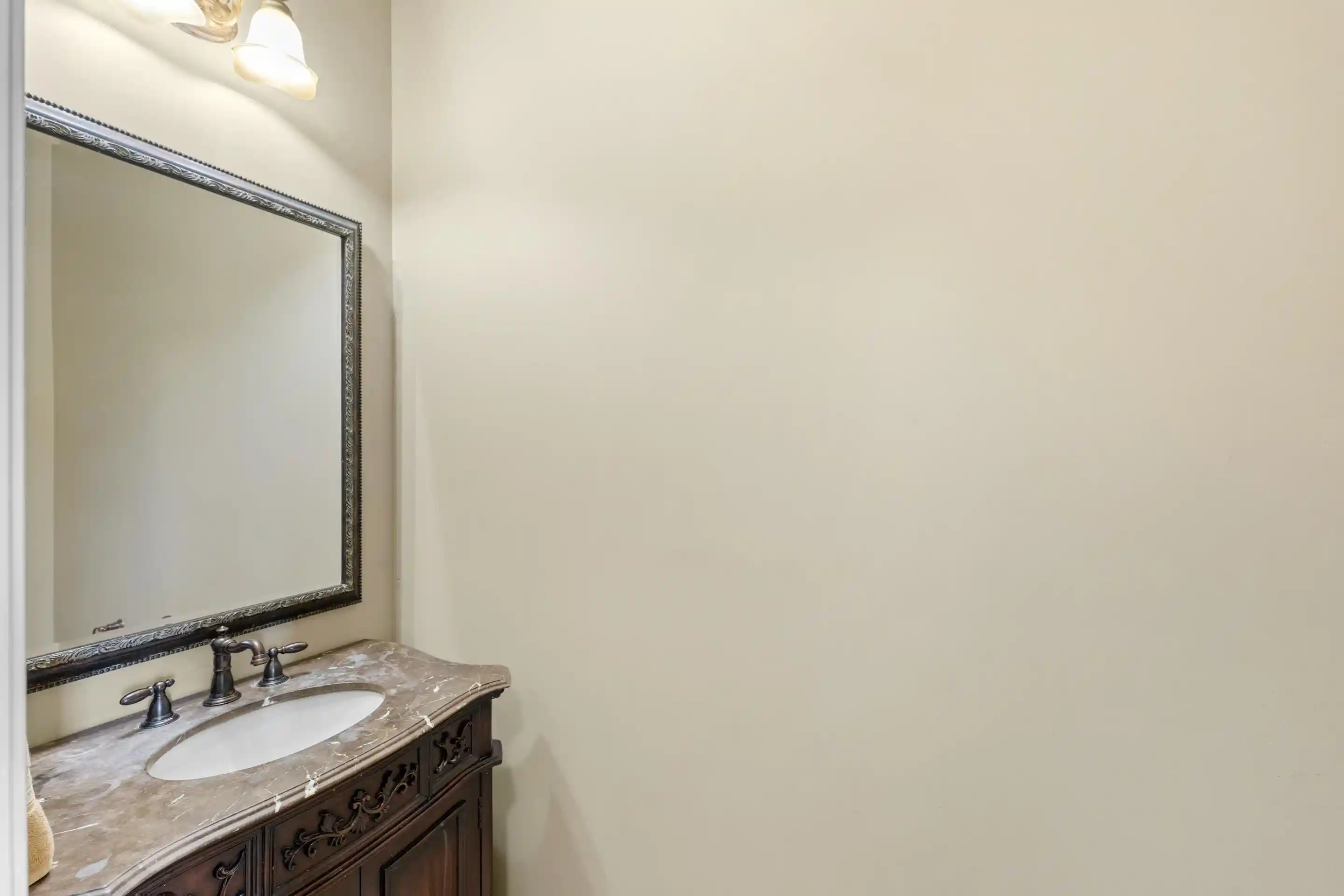 Photo 4 of Single family home for sale at 530 Winding Valley Ln, Collierville, TN 38017 | MLS# 10220112 | Listing updated on 2026-08-26
