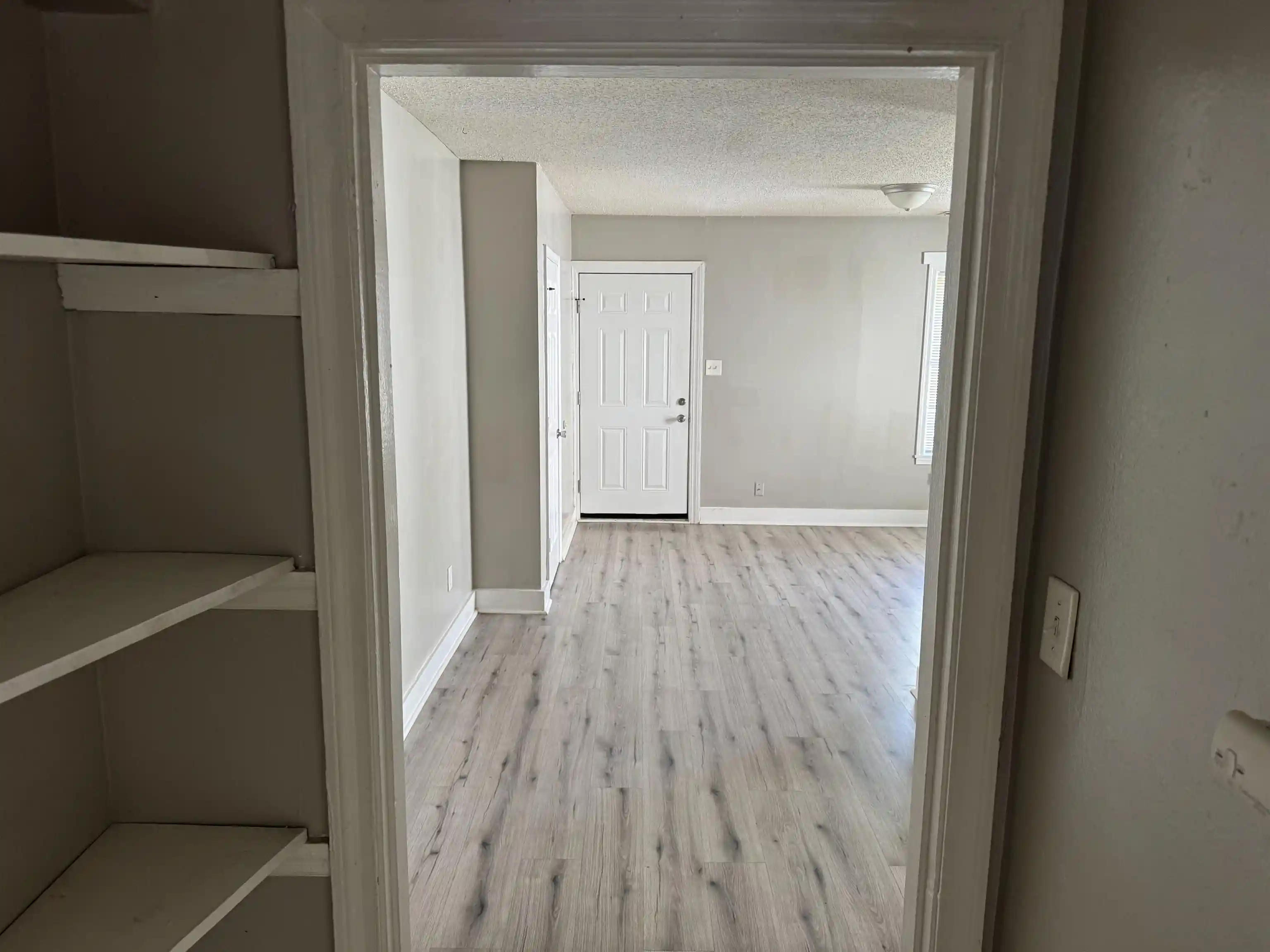 Listing Photo 2 - Condo for sale in building located at 3755 Fairmont Ave, Memphis, TN 38122 - Unit #