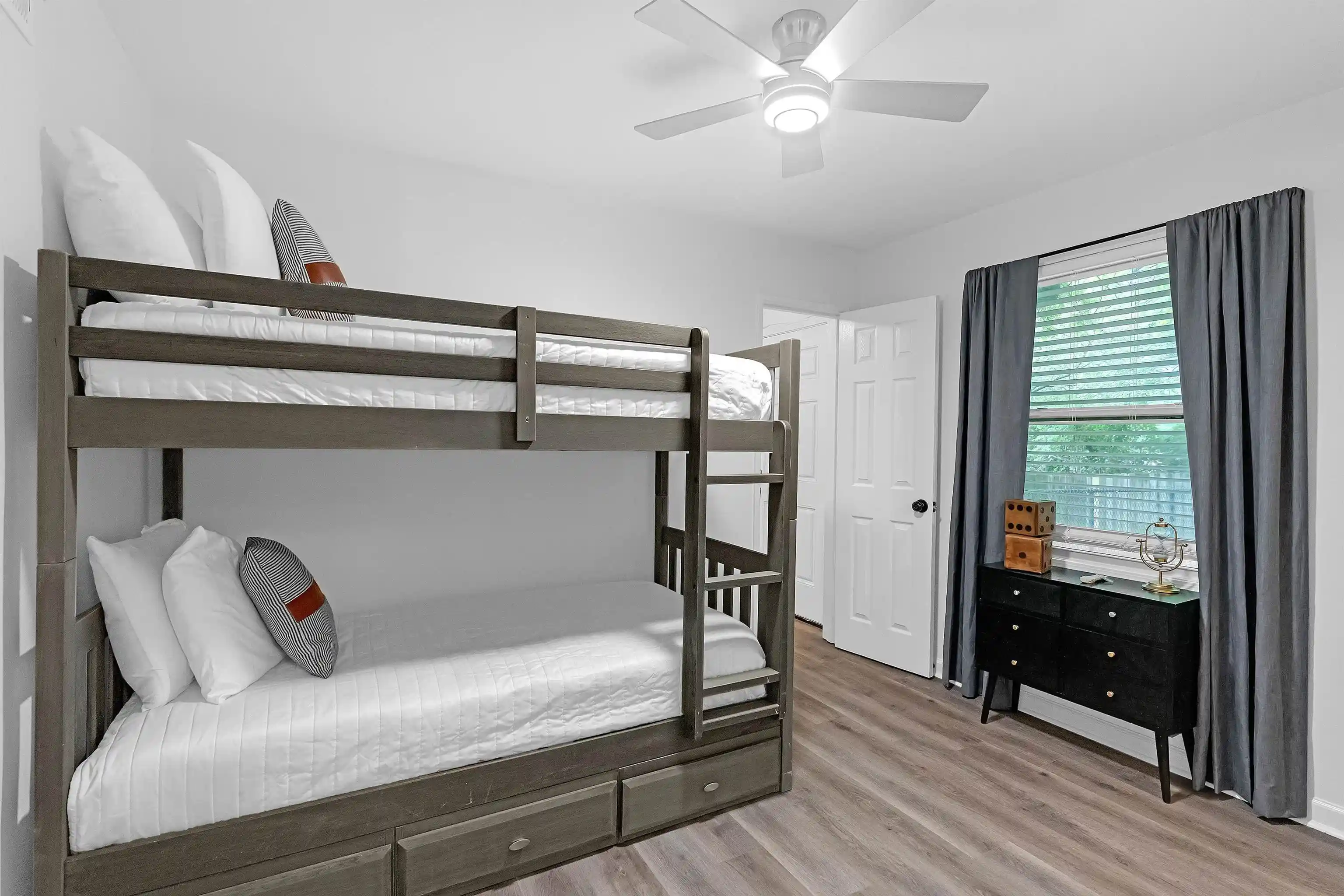 4th image of 1407 Ivy Rd, Memphis, TN 38117 | MLS# 10220170