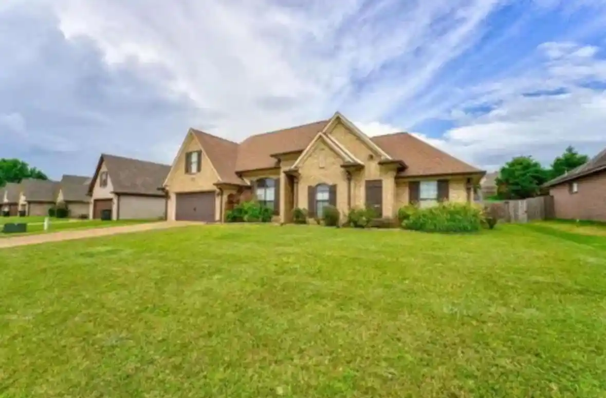 1st image of 430 Lakewood Dr, Oakland, TN 38060 | MLS# 10220215
