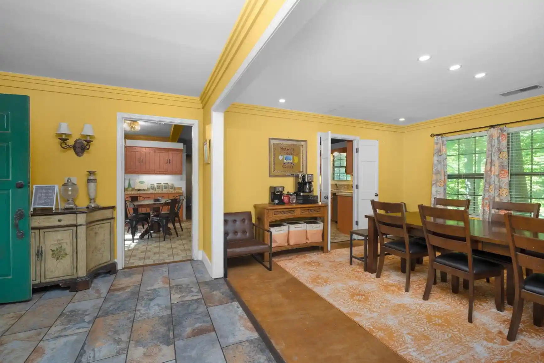 Photo 2 of Single family home for sale at 35 Vine Grv Ln, Cordova, TN 38018 | MLS# 10220227 | Listing updated on 2026-09-12