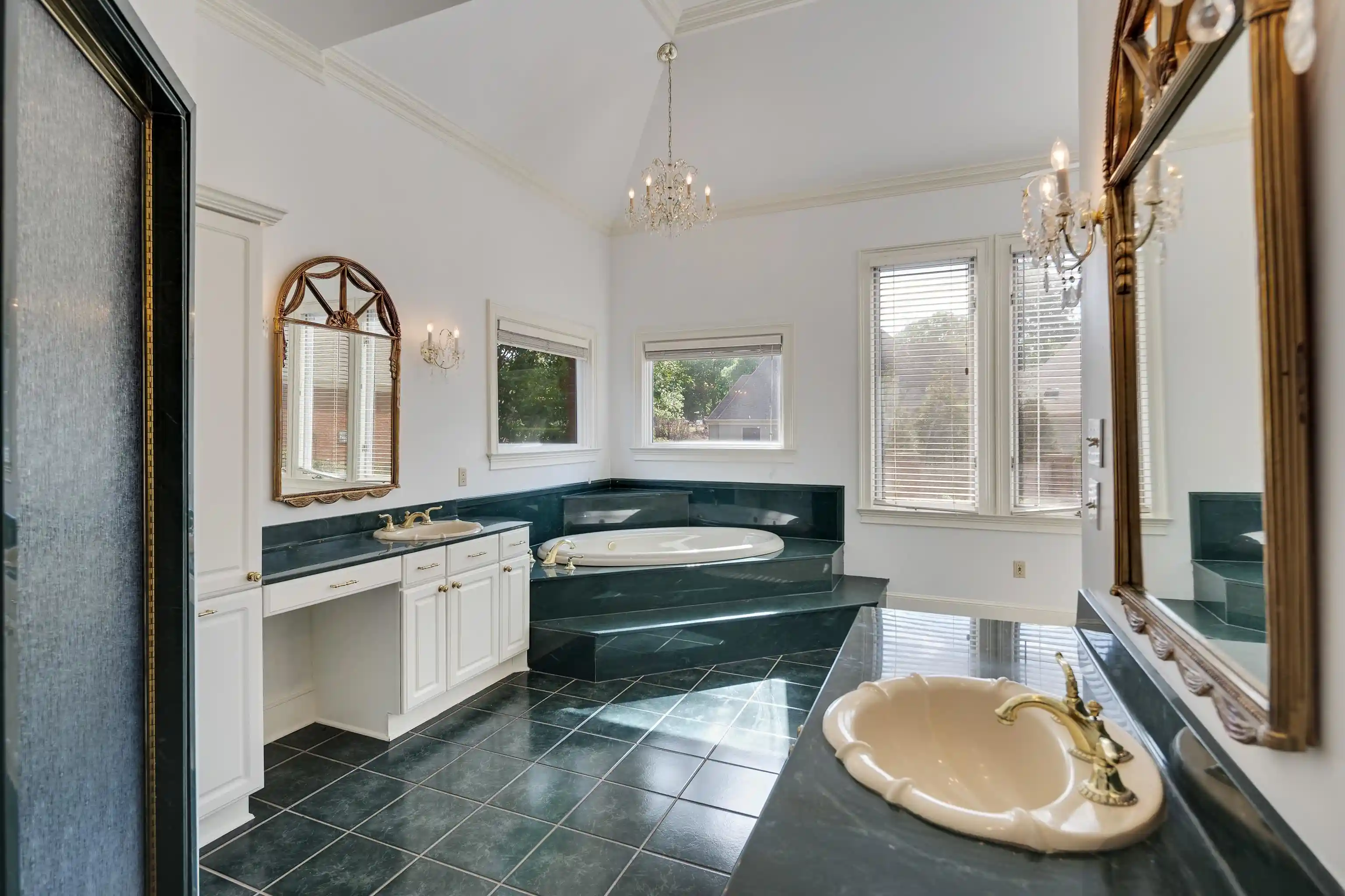 Photo 4 of Single family home for sale at 3487 Classic Dr, Memphis, TN 38125 | MLS# 10220295 | Listing updated on 2026-07-28