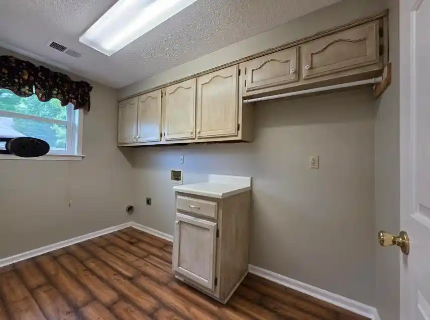 Photo 2 of Single family home for sale at 351 Wolf Lair Cv, Collierville, TN 38017 | MLS# 10220314 | Listing updated on 2026-08-29
