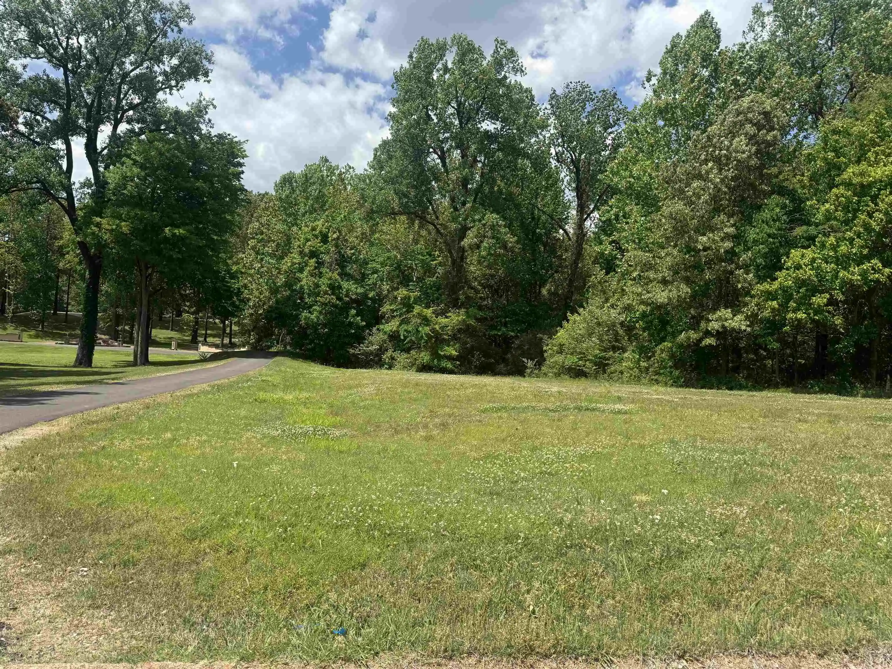 13th image of 360 Nicolet Dr, Memphis, TN 38109 | MLS# 10220425