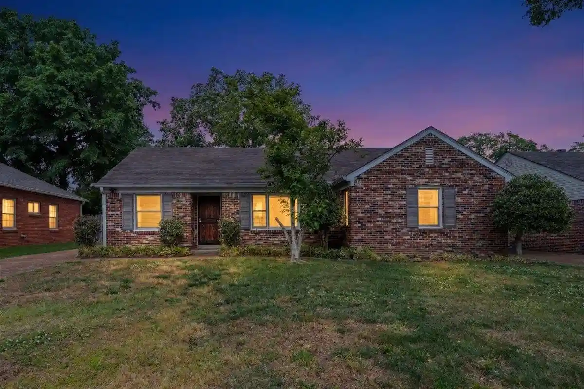 1st image of 1594 Dorset Dr, Memphis, TN 38117 | MLS# 10220442