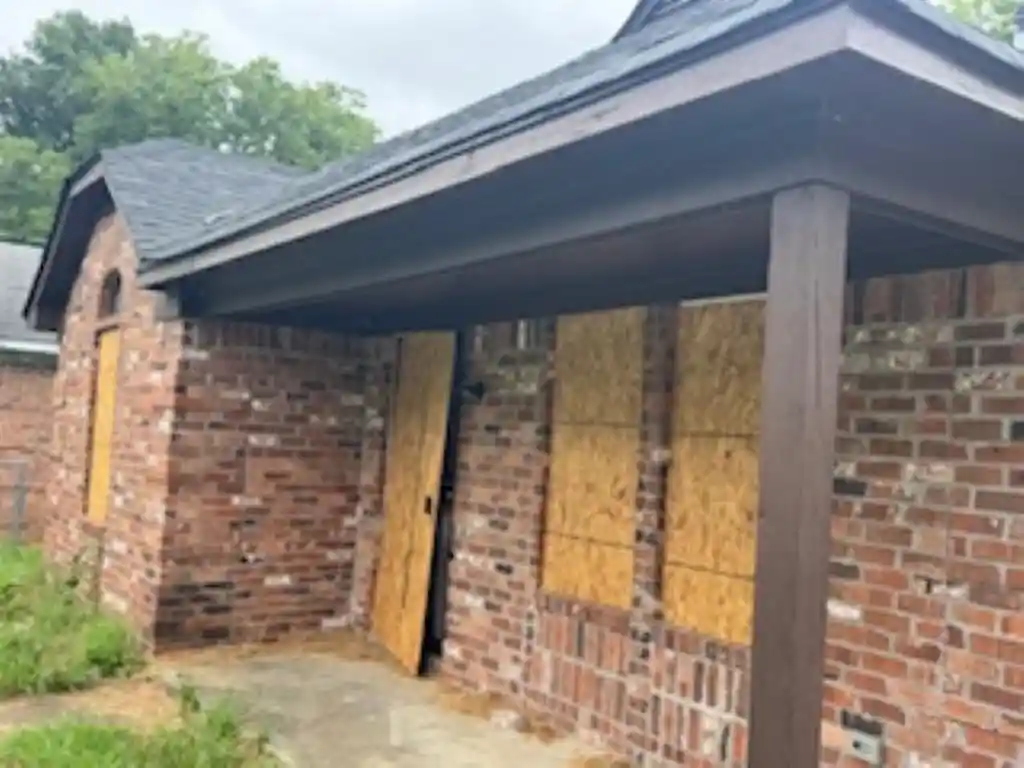 Photo 2 of Single family home for sale at 714 Pearce St, Memphis, TN 38107 | MLS# 10220469 | Listing updated on 2026-05-12