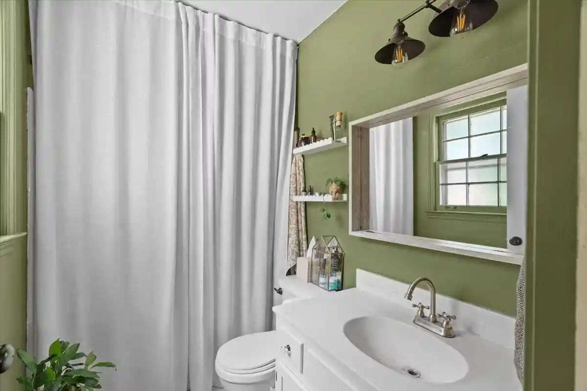 4th image of 1674 Brierbrook Rd, Germantown, TN 38138 | MLS# 10220485