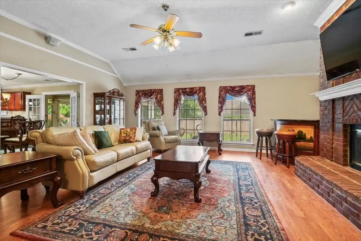 Homes for sale in Collierville, TN | 1320 Wolf Lair Dr, Collierville, TN 38017 | MLS# 10220545