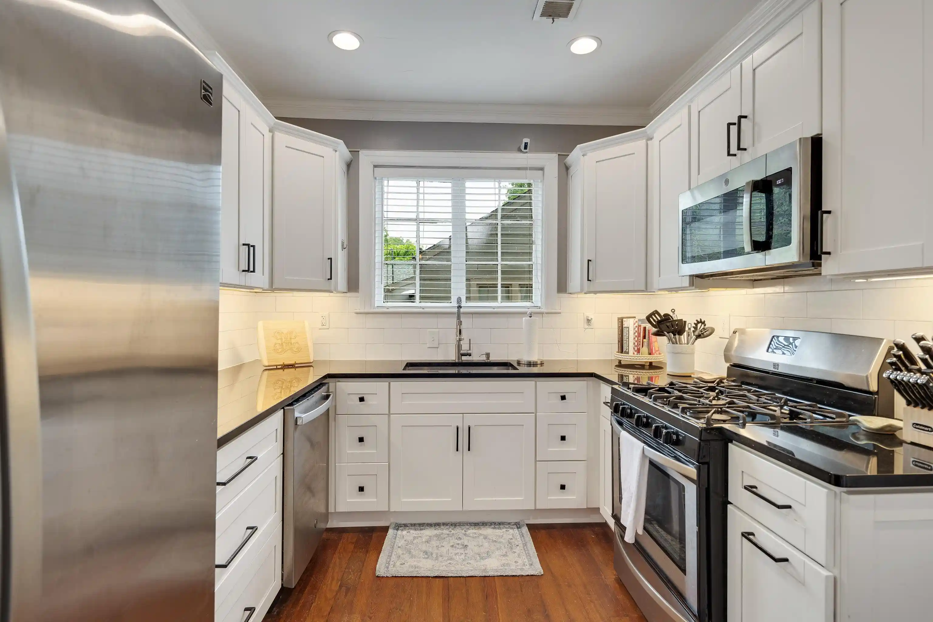 Photo 3 of Sale Pending at 555 S Holmes St, Memphis, TN 38111 | MLS# 10220548 | Listing updated on 2026-09-21