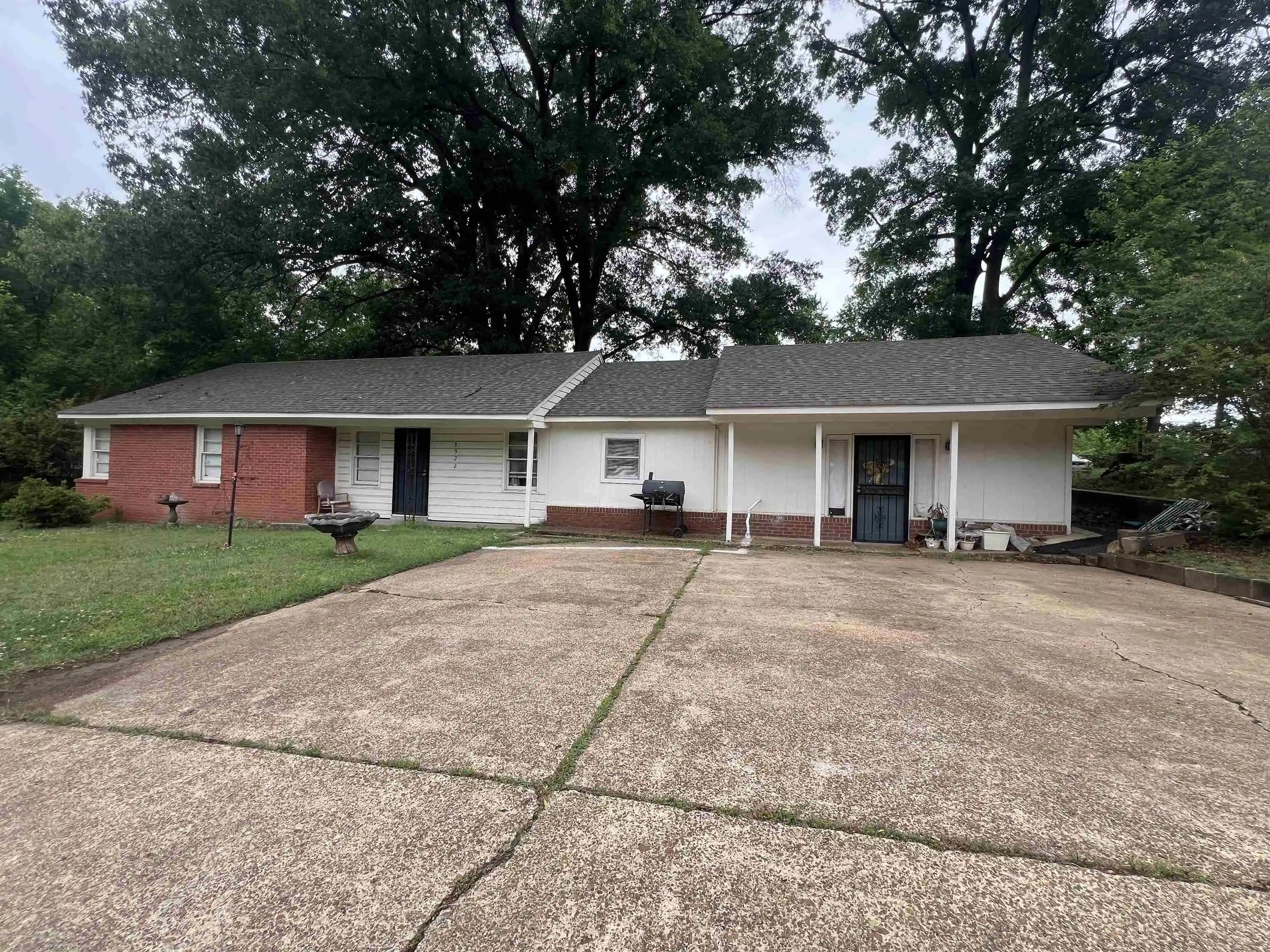 Photo 1 of Single family home for sale at 1522 Frayser Blvd, Memphis, TN 38127 | MLS# 10220610 | Listing updated on 2026-08-28