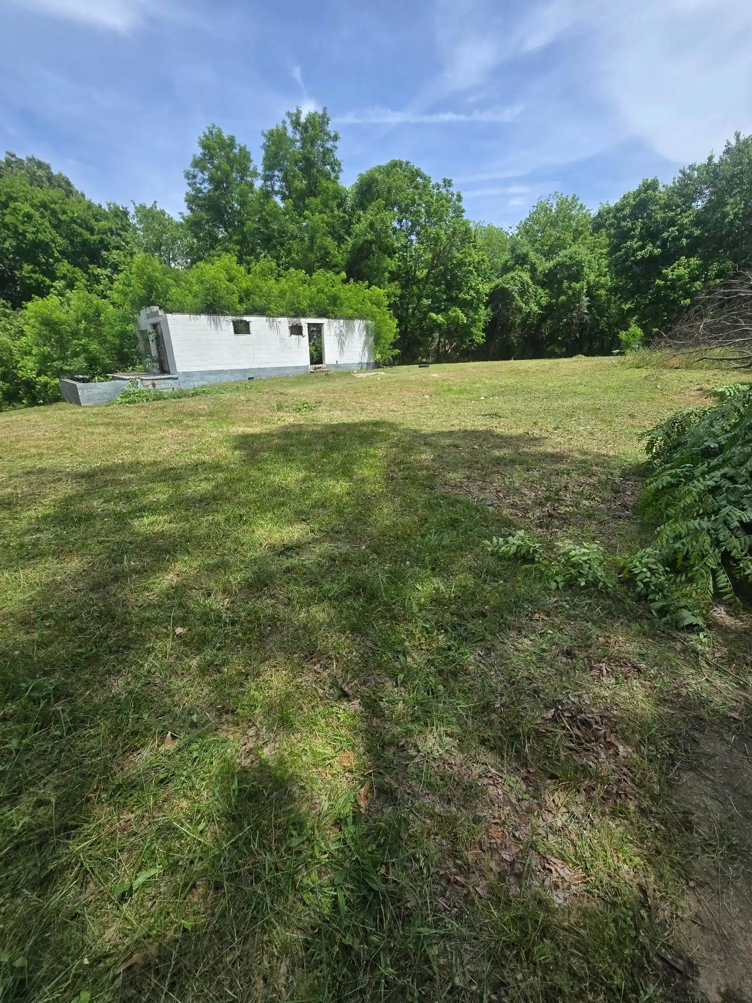 2nd image of 5106 Hillbrook Dr, Memphis, TN 38109 | MLS# 10220670