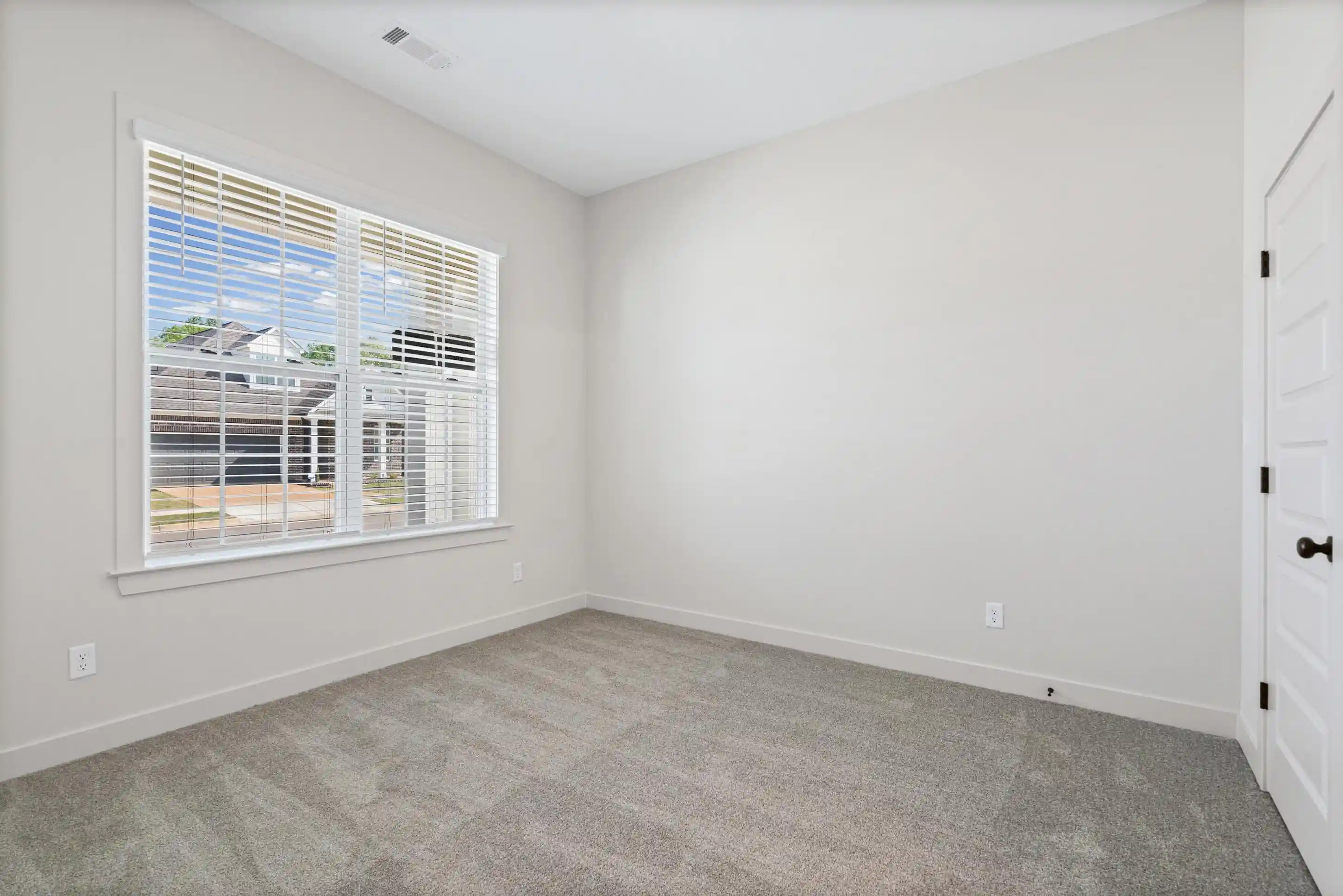 3rd image of 9940 Delphinium Dr, Cordova, TN 38018 | MLS# 10220702
